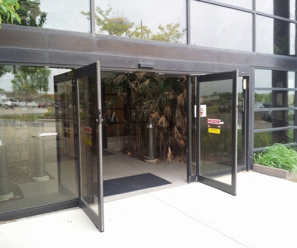 緊急疏散自動門